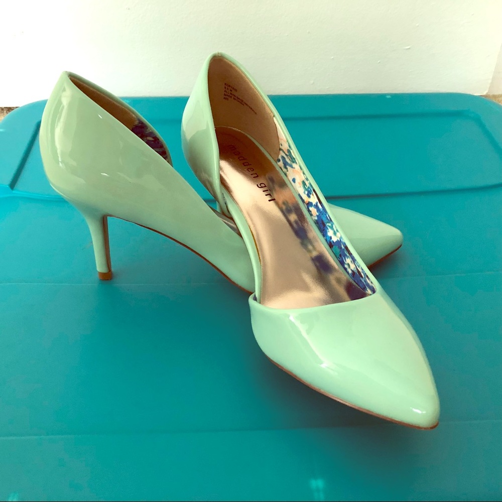Madden Girl Mint Green heel. NEVER WORN.